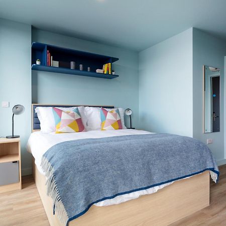 Coleman Court Summer Accommodation Корк Экстерьер фото