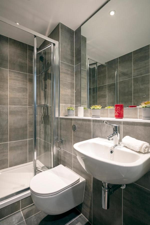 Coleman Court Summer Accommodation Корк Экстерьер фото