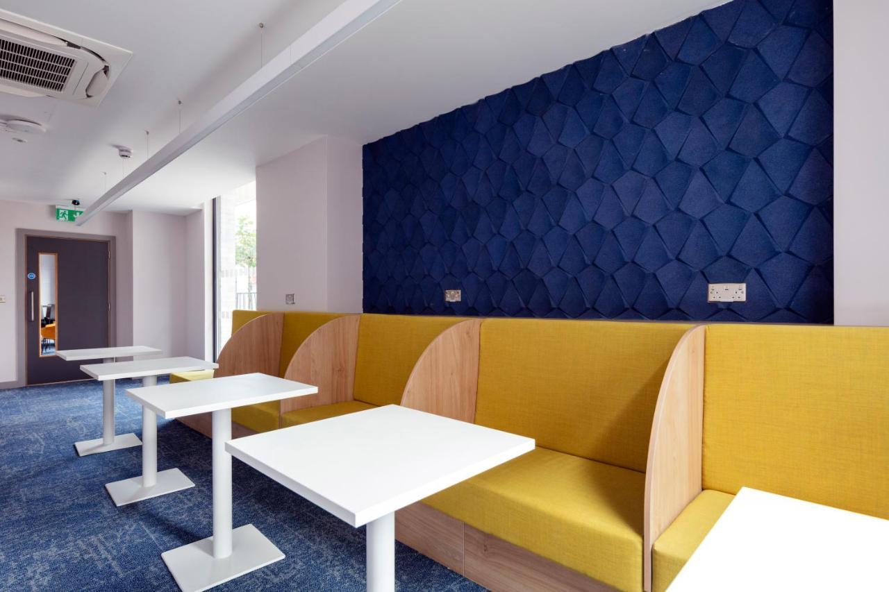 Coleman Court Summer Accommodation Корк Экстерьер фото
