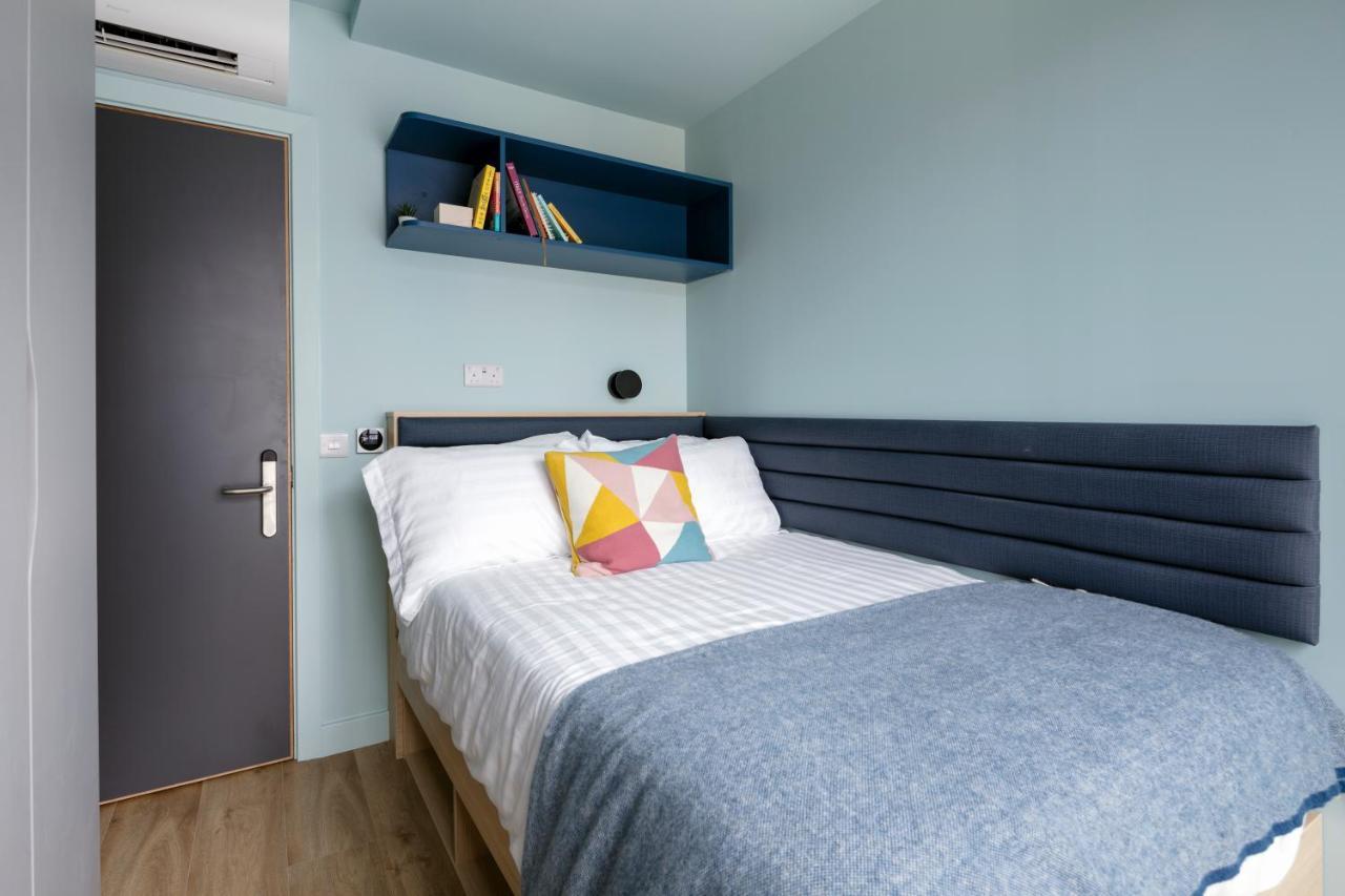Coleman Court Summer Accommodation Корк Экстерьер фото